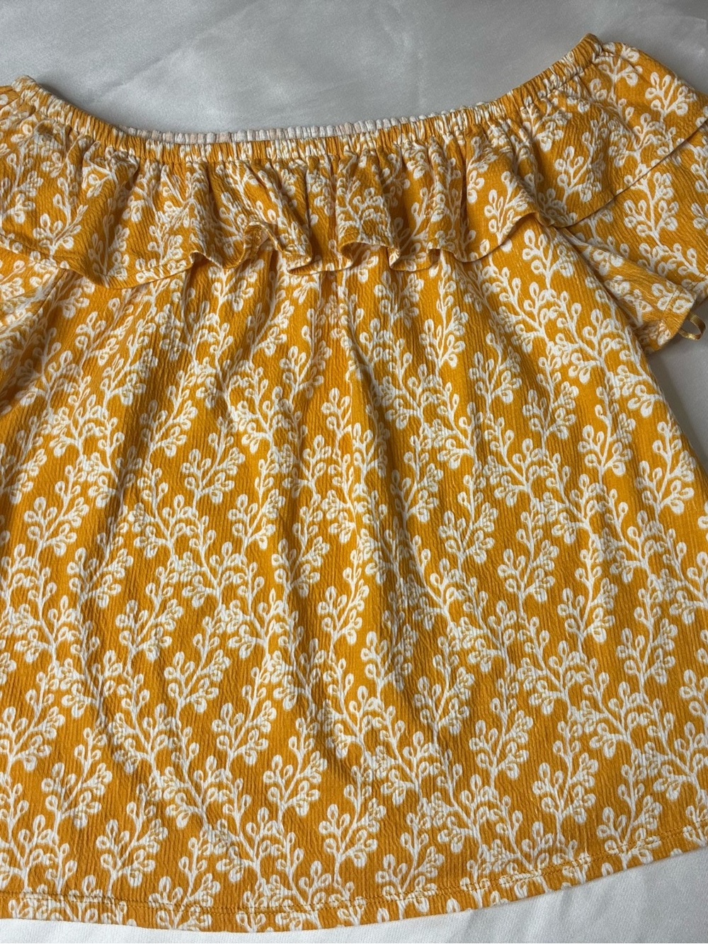 LOFT Yellow and White Off-Shoulder Crop Top